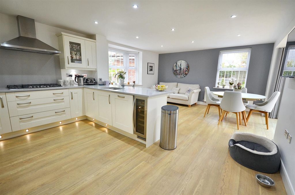Property photo 3 of 30 Open Plan Dining Kitchen