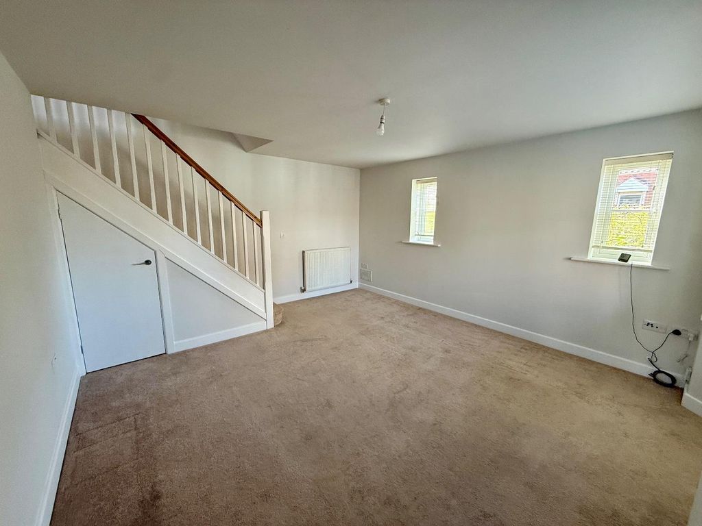 Property photo 2 of 12 Img_2301.Jpg