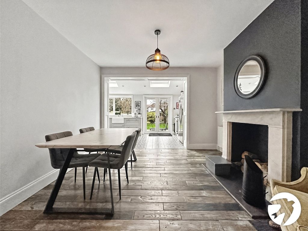 Property photo 2 of 16 Dining Room
