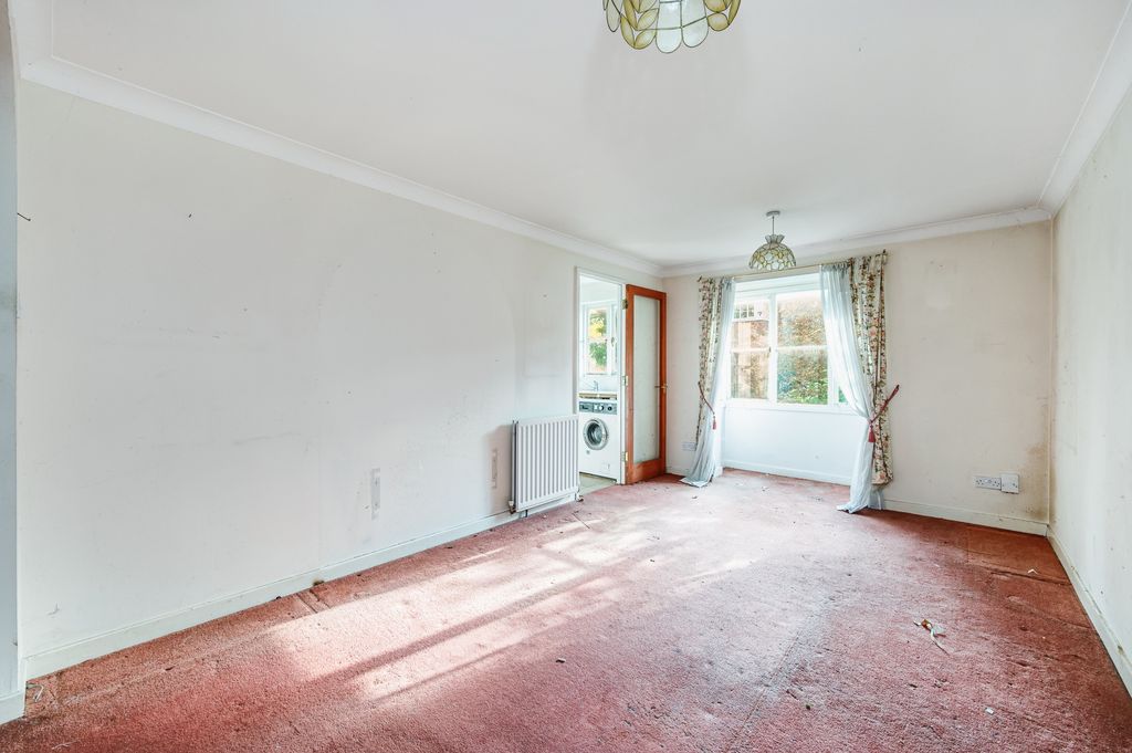 Property photo 2 of 11 Photo 3