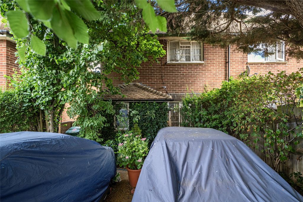 Property photo 1 of 14 Picture No. 23
