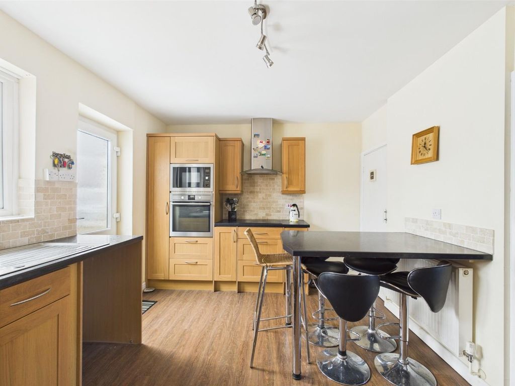 Property photo 3 of 26 Cam01576G0-Pr0259-Still016.Jpg