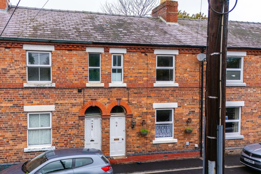 Property photo 1 of 33