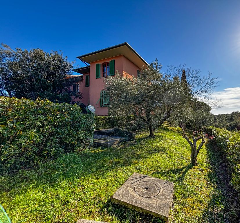 Property photo 1 of 43