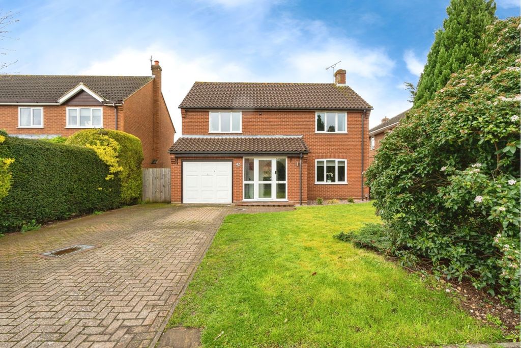 Property photo 1 of 36