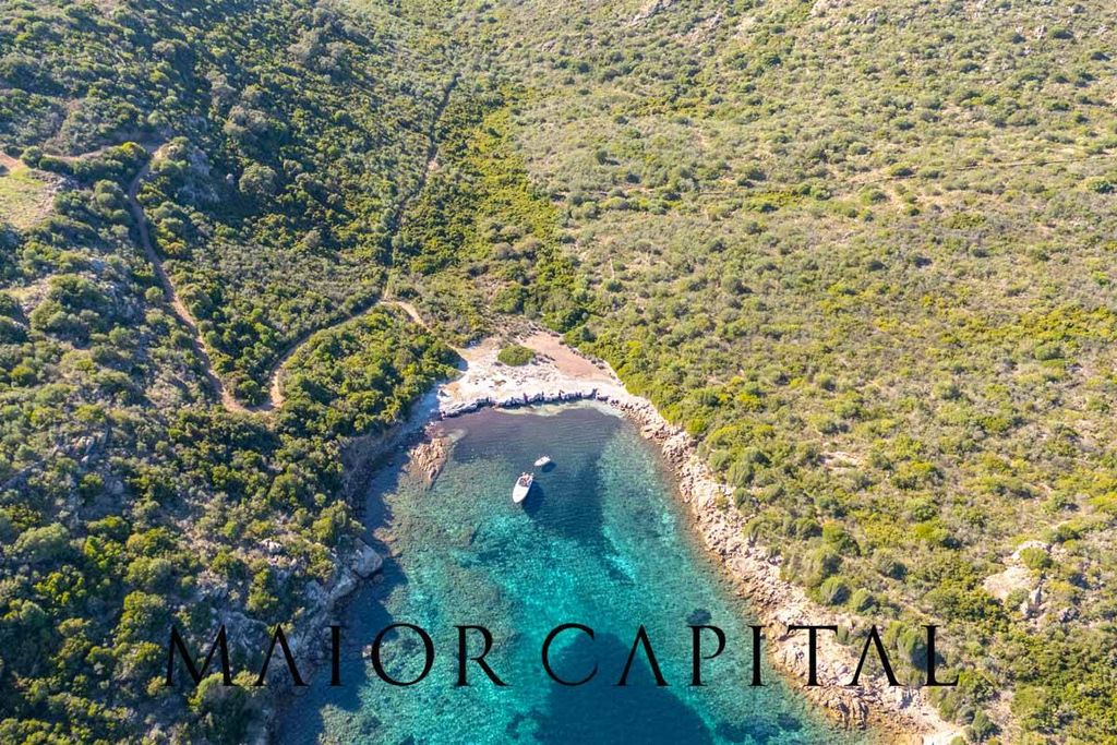 Property photo 2 of 26