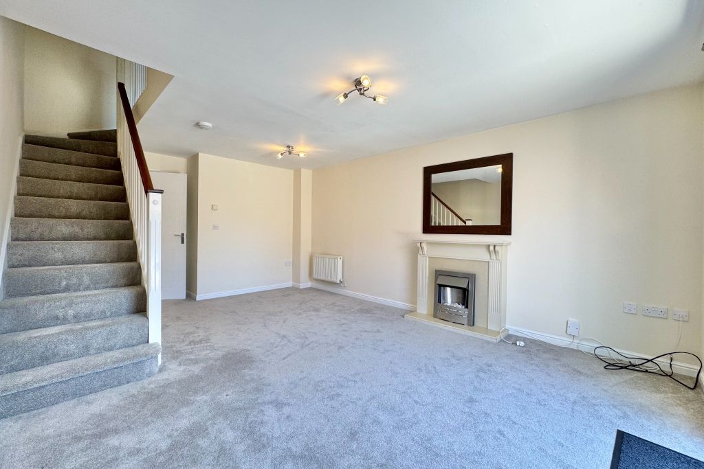 Property photo 2 of 14 Living Room