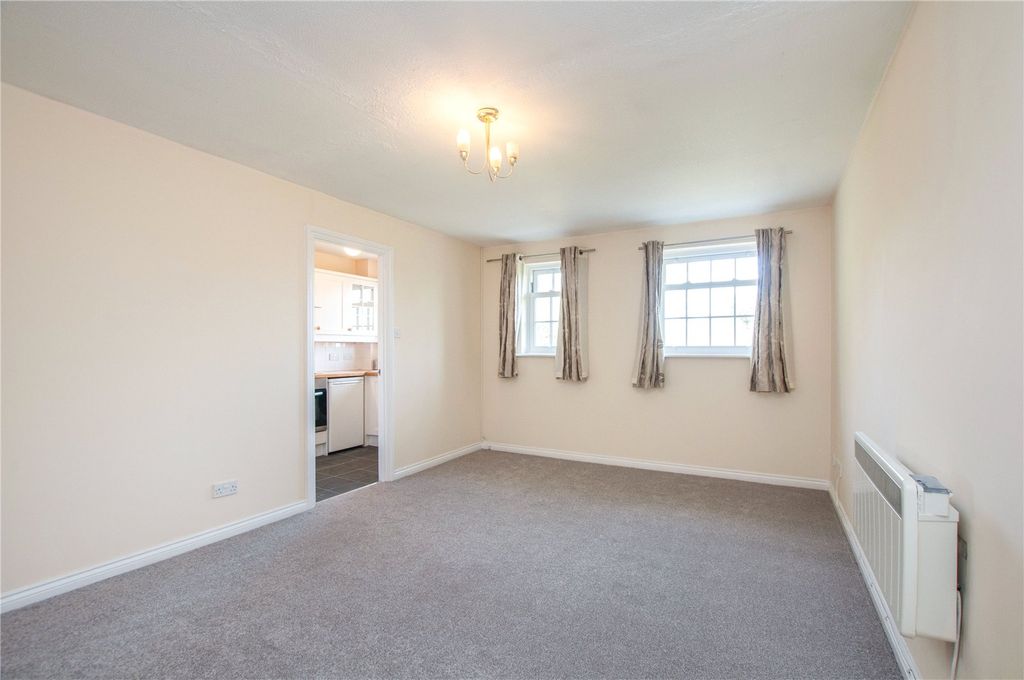 Property photo 3 of 5 Picture No. 04