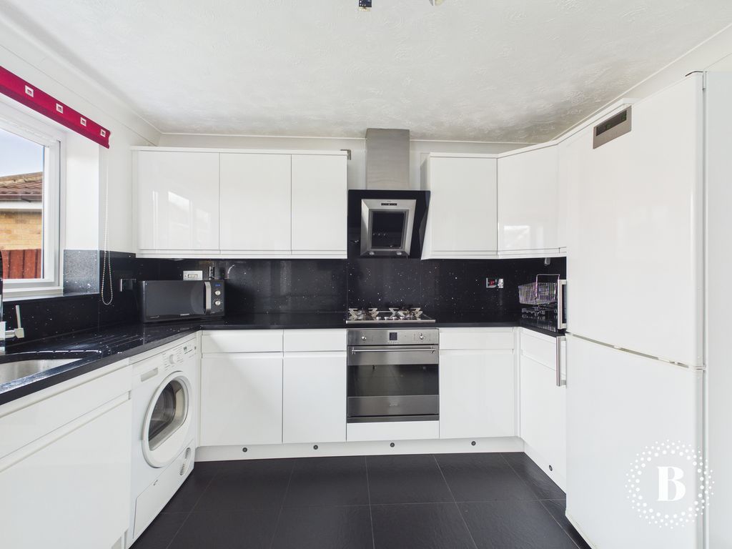 Property photo 3 of 29