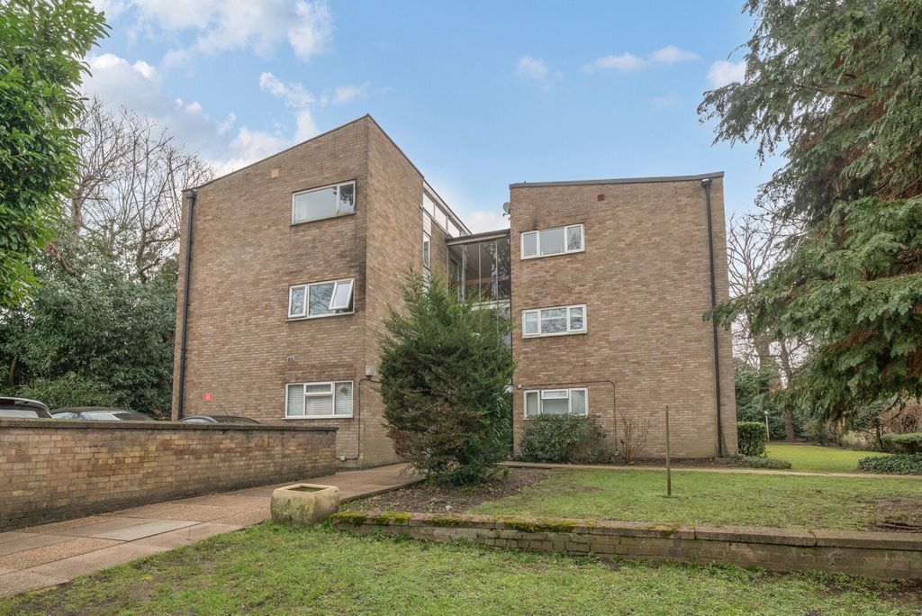 Property photo 1 of 14 1400973-4-697763B...