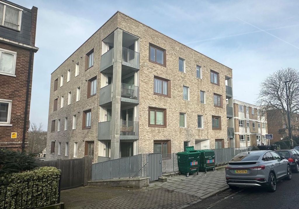 Property photo 1 of 1