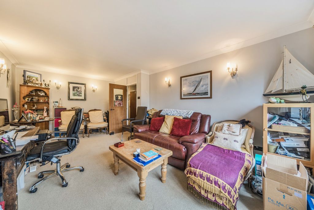 Property photo 1 of 20 1355898-14-68Cbd0...