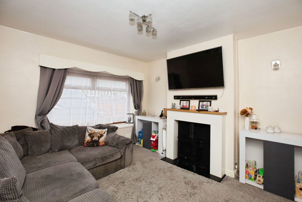 Property photo 2 of 20 Set1-6