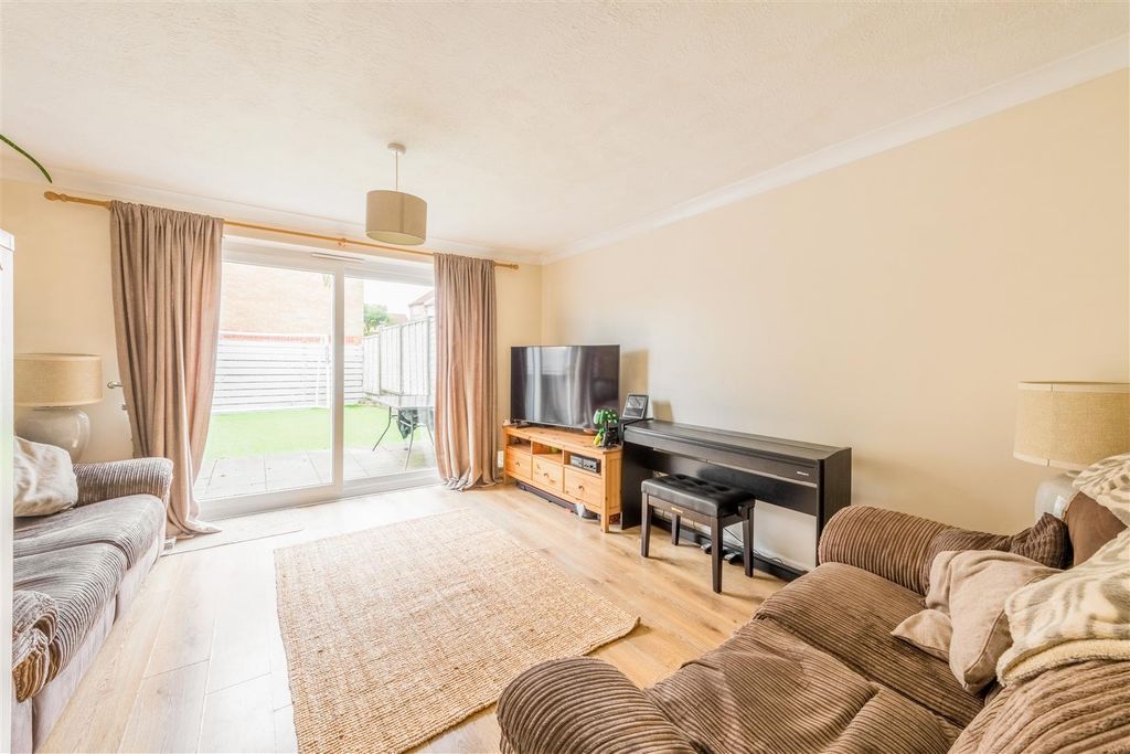 Property photo 2 of 13 43 Langridge Drive-6.Jpg