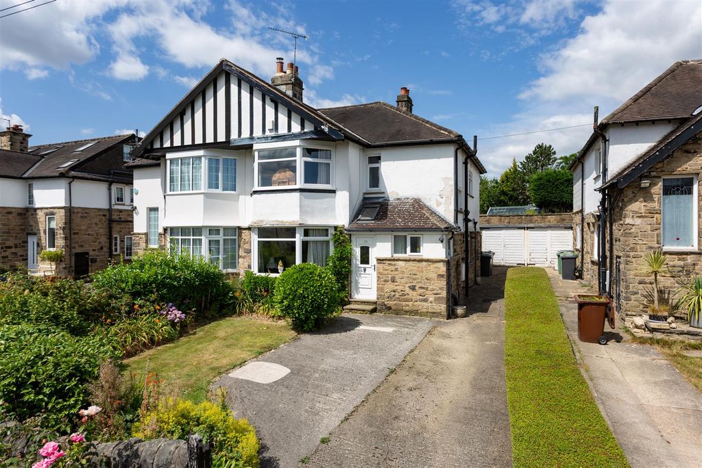 Property photo 1 of 20 13 Tredgold Avenue-01_Ai_Edit.Jpg