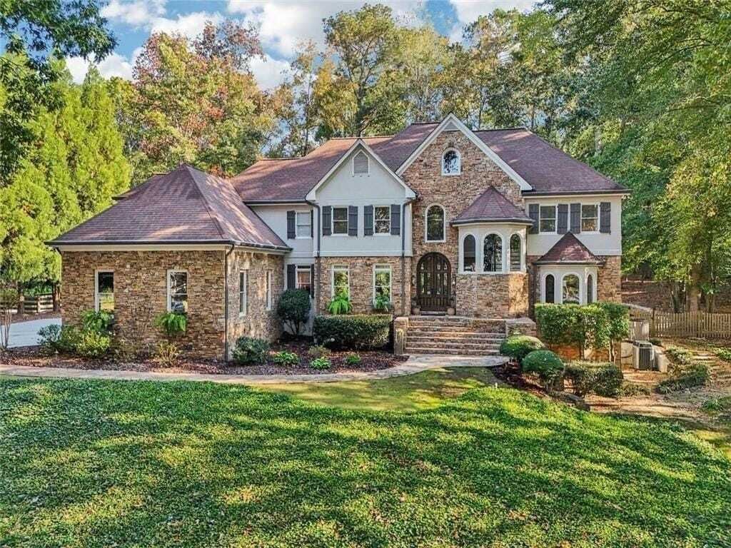 Property photo 1 of 31