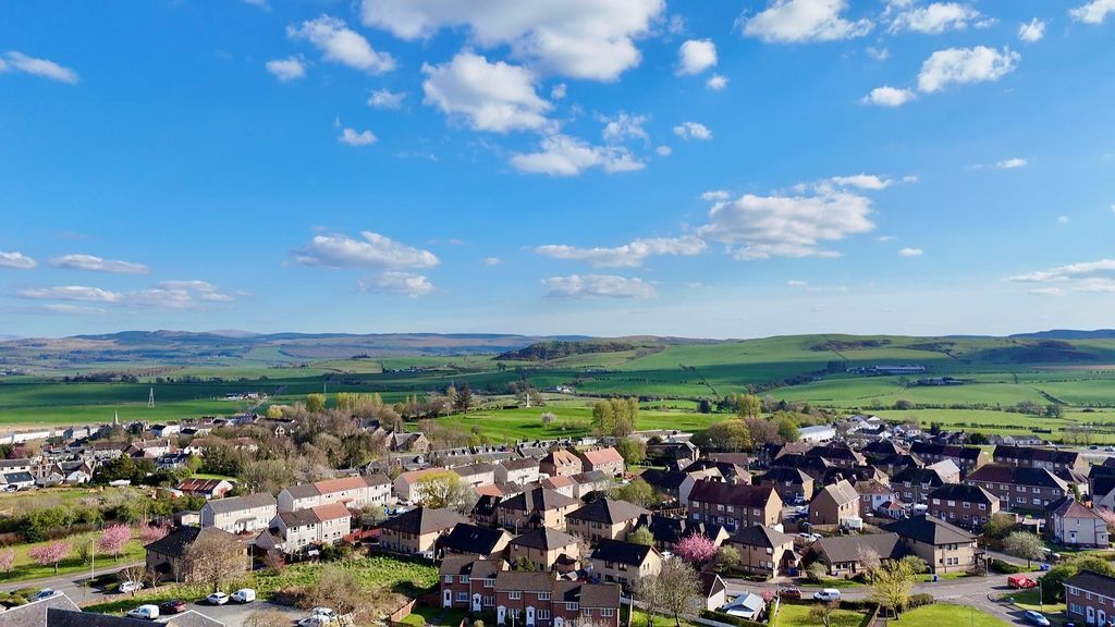 Property photo 2 of 30 Photo 29