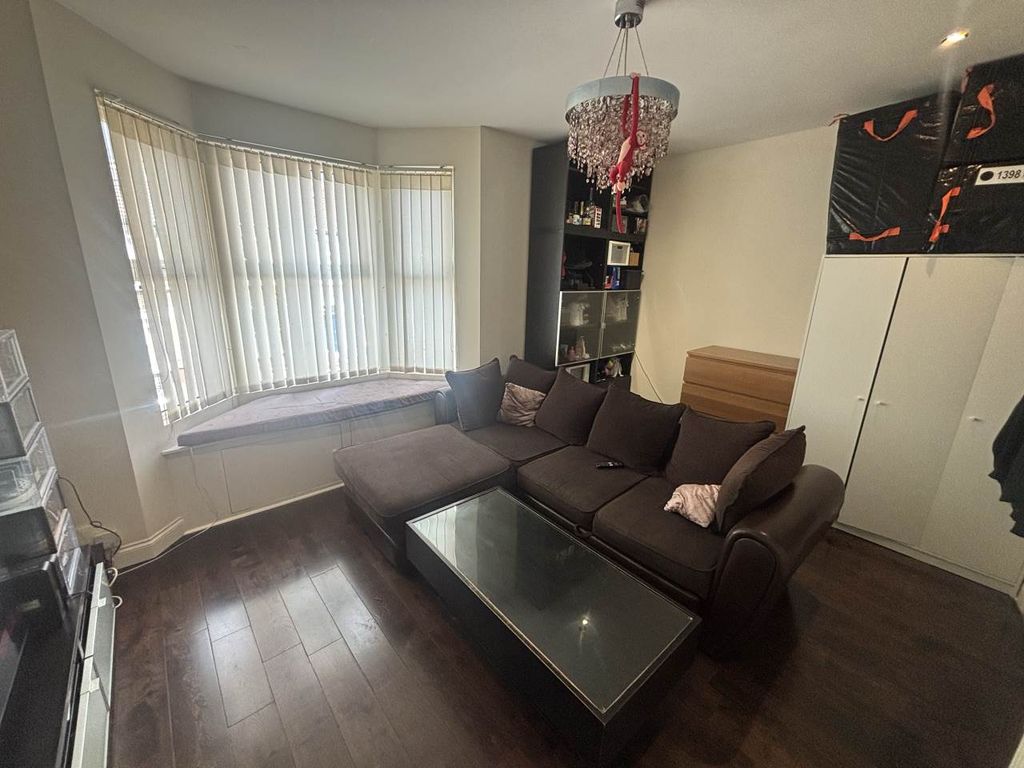 Property photo 2 of 8 Img_4025