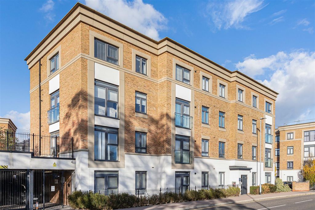 Property photo 1 of 15 17_66302.Jpg