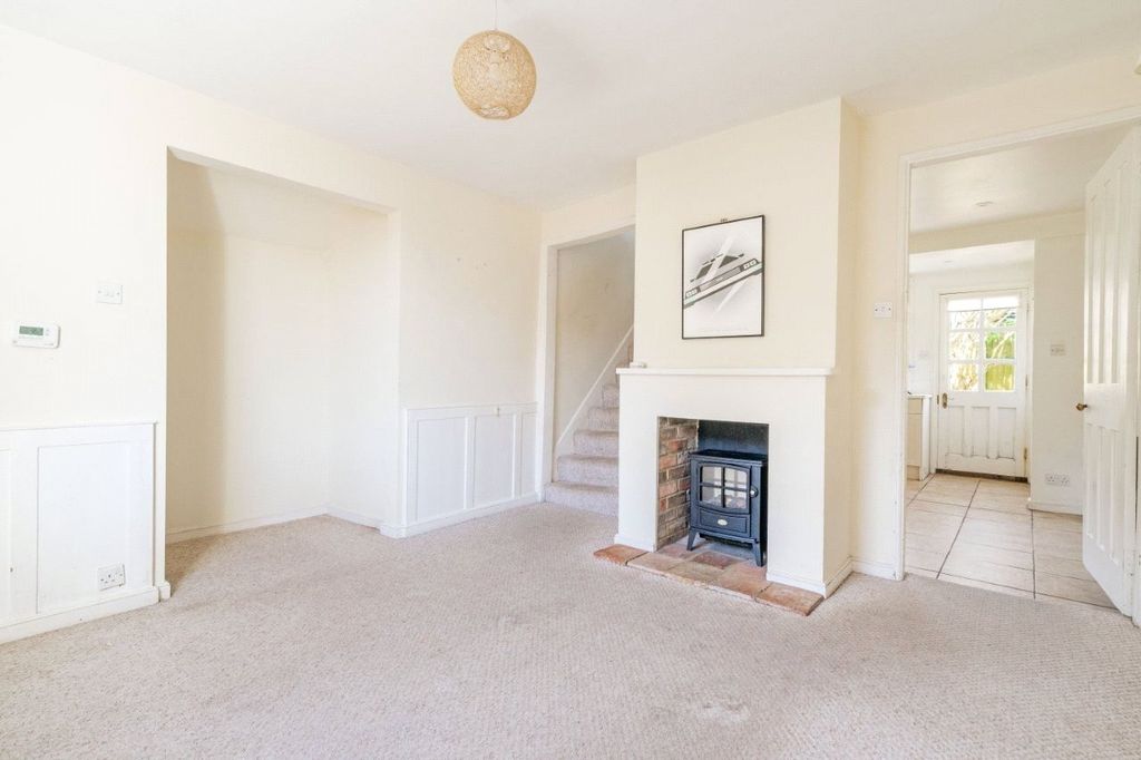 Property photo 2 of 12 Sitting Room