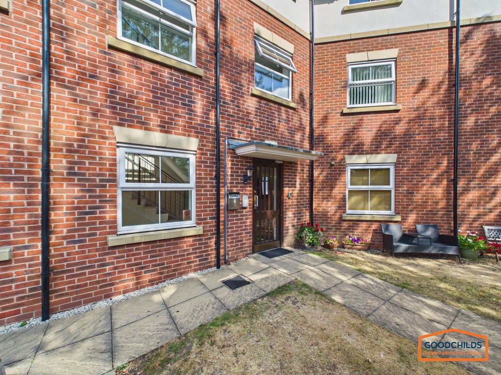 Property photo 2 of 14