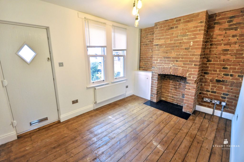 Property photo 2 of 22