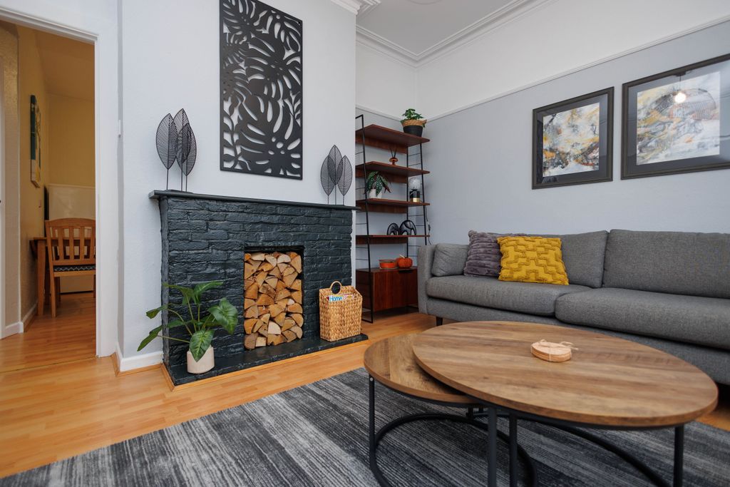 Property photo 2 of 14 _6M_9282