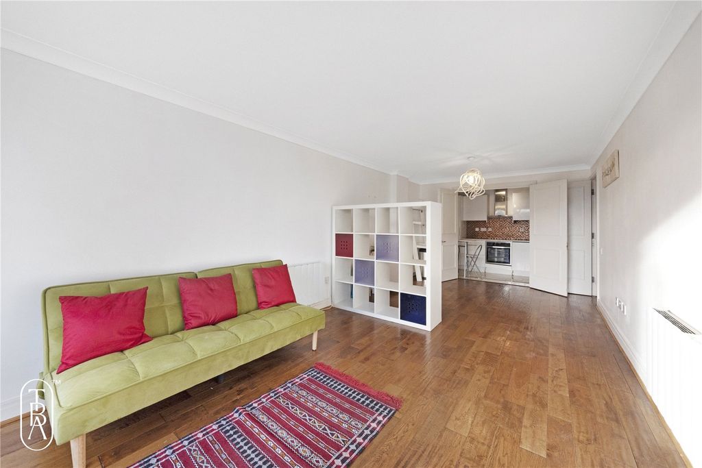 Property photo 3 of 18 Picture No. 16