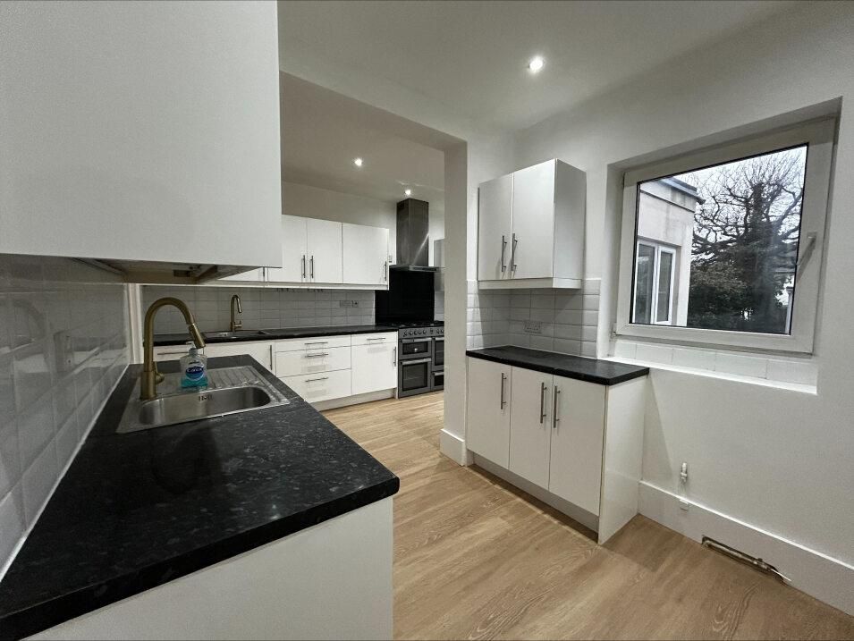 Property photo 3 of 24 14630717-73ce-474c-Bc04-B14d095B85Da.Jpg