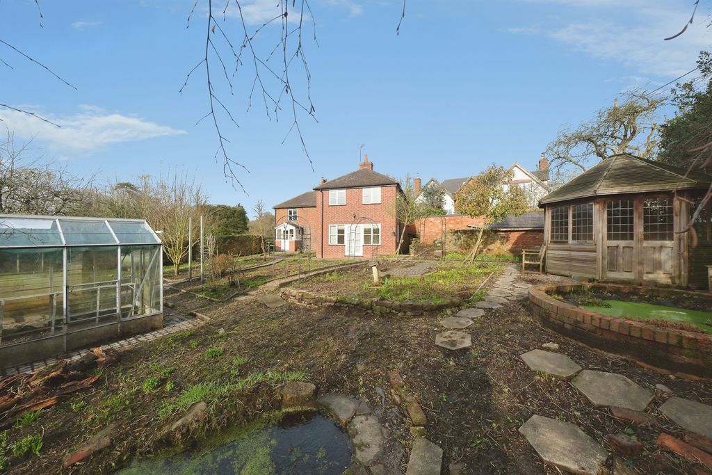 Property photo 2 of 23