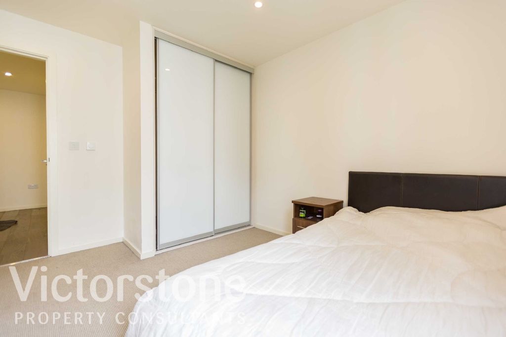 Property photo 2 of 15 1355343