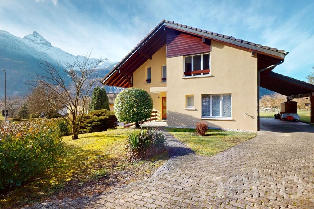 Property photo 1 of 13