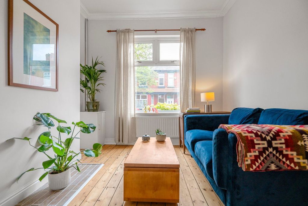 Property photo 2 of 24