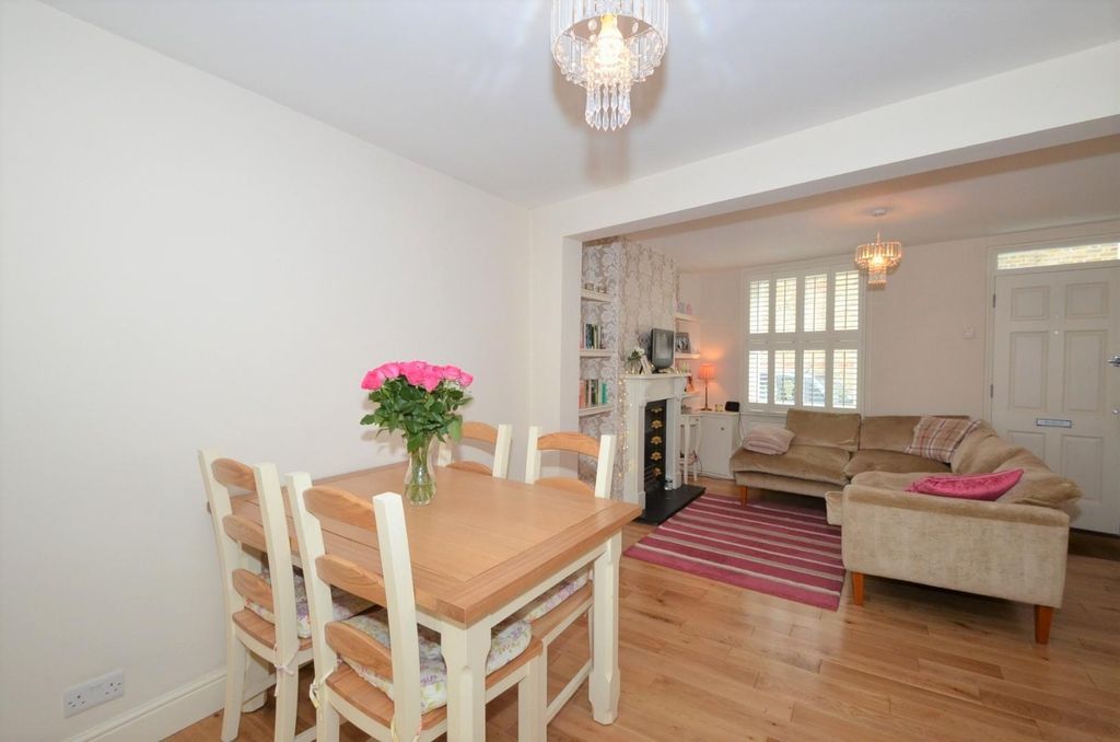 Property photo 3 of 8 27Helenard-Dr2.Jpg