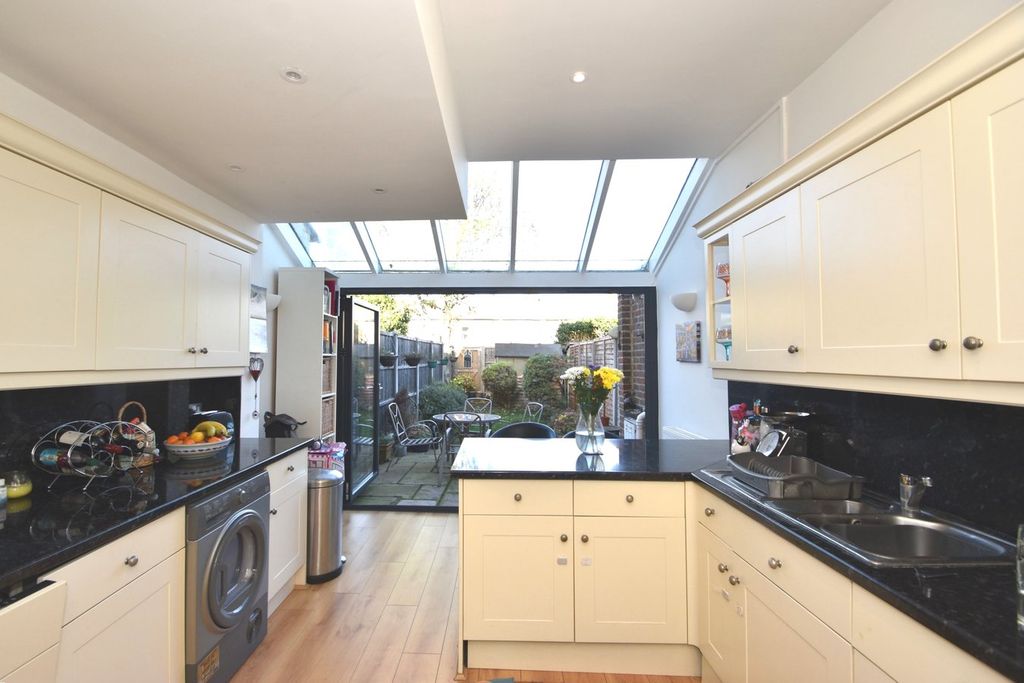 Property photo 3 of 9