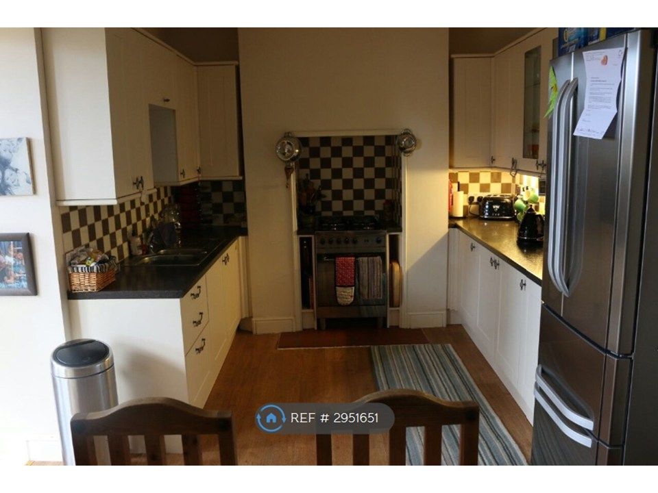 Property photo 2 of 13 Kitchen / Diner