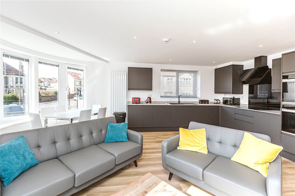 Property photo 1 of 11 Living Area