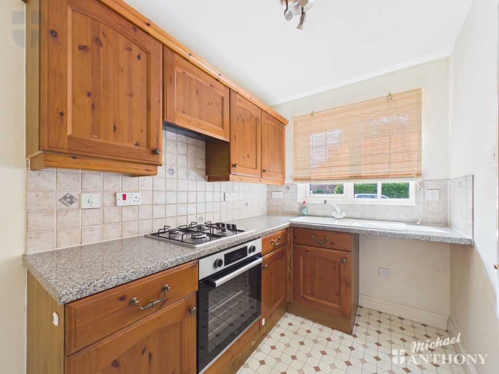Property photo 2 of 6 Cam03218G0-Pr1111-Still002