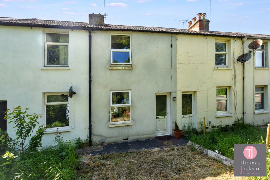 Property photo 3 of 12
