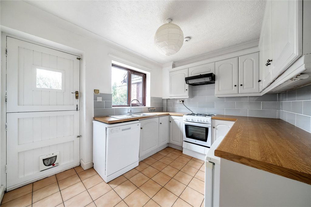 Property photo 3 of 6 Picture No. 02