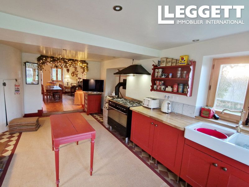 Property photo 3 of 10