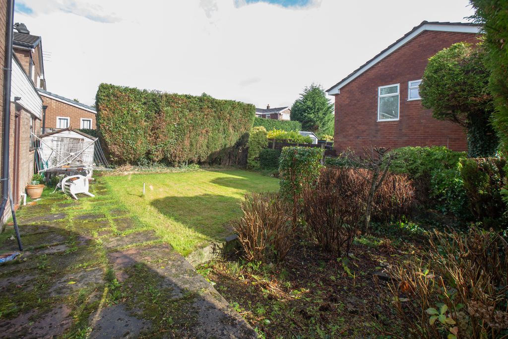 Property photo 2 of 4 Garden