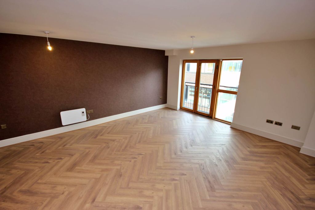 Property photo 3 of 9