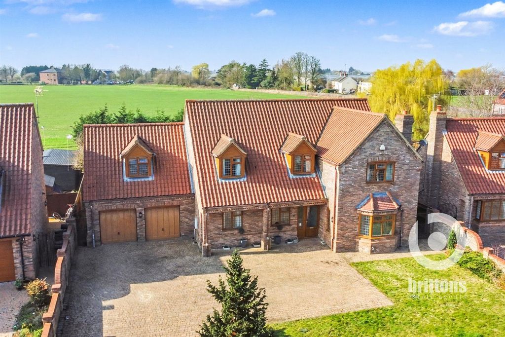 Property photo 1 of 36 Front Of Property