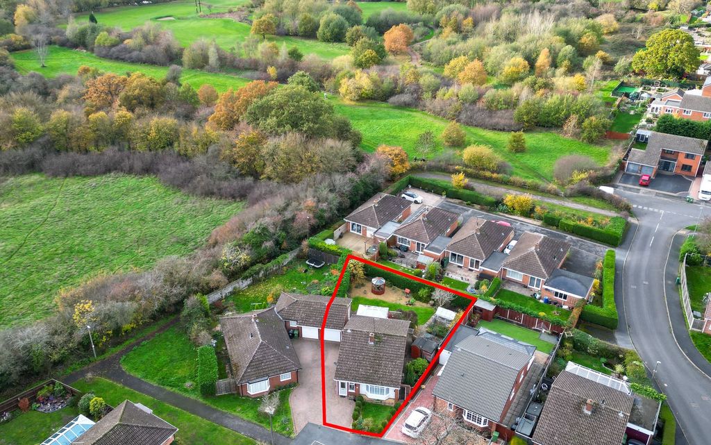 Property photo 2 of 18