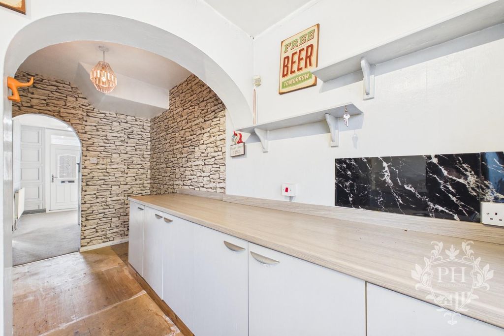 Property photo 3 of 11 8d155Eef04214A84A40c5Fb0Dffeef1B_100_Cam02002G0-Pr