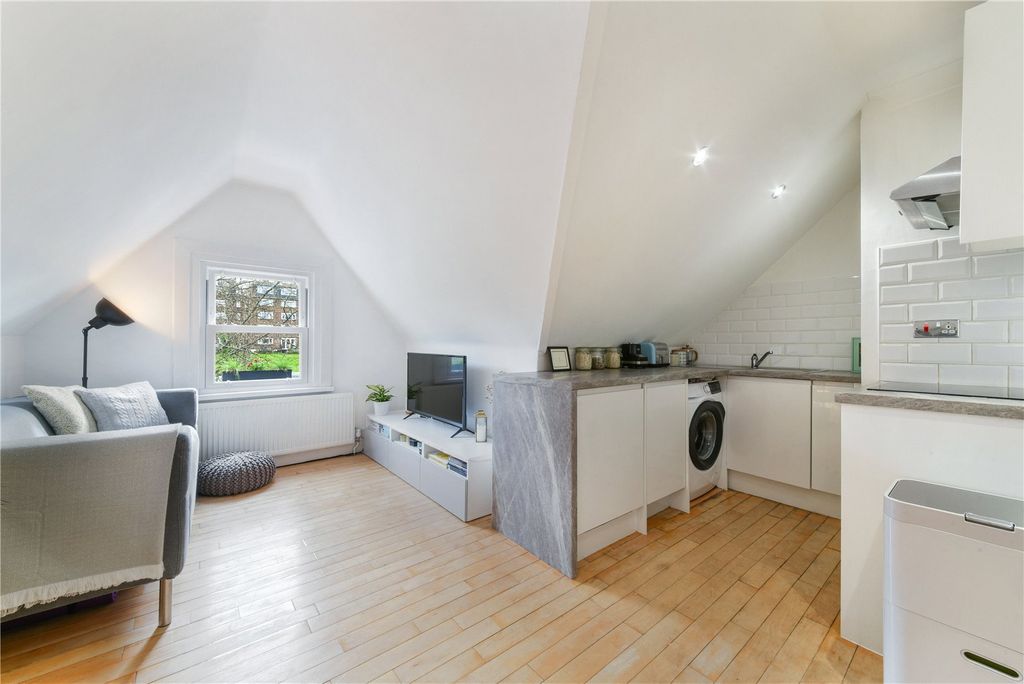 Property photo 2 of 9 Picture 2