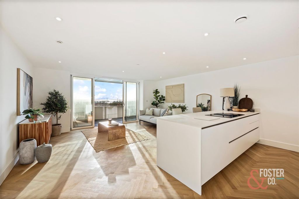 Property photo 2 of 23 Kingsway, Argentum, 239-008.Jpg