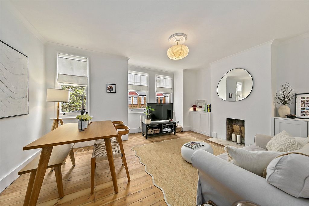 Property photo 2 of 12 Picture No. 18