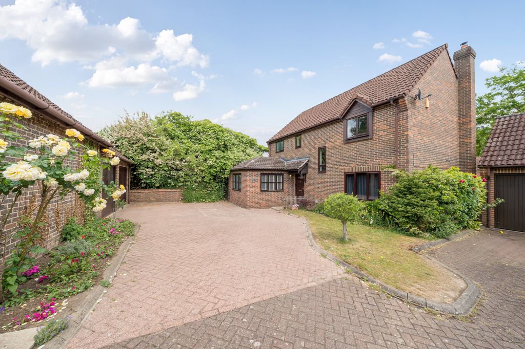 Property photo 1 of 13